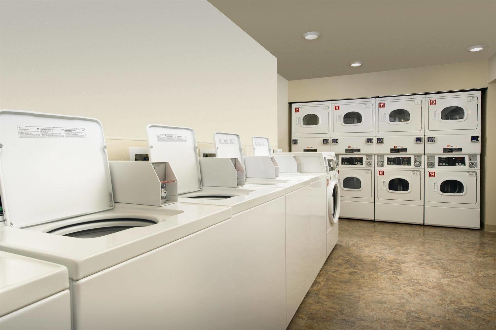 אורורה Extended Stay America Suites - Denver - Airport מראה חיצוני תמונה