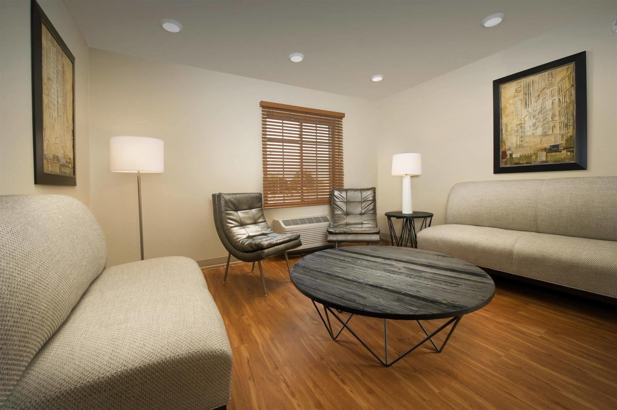 אורורה Extended Stay America Suites - Denver - Airport מראה חיצוני תמונה